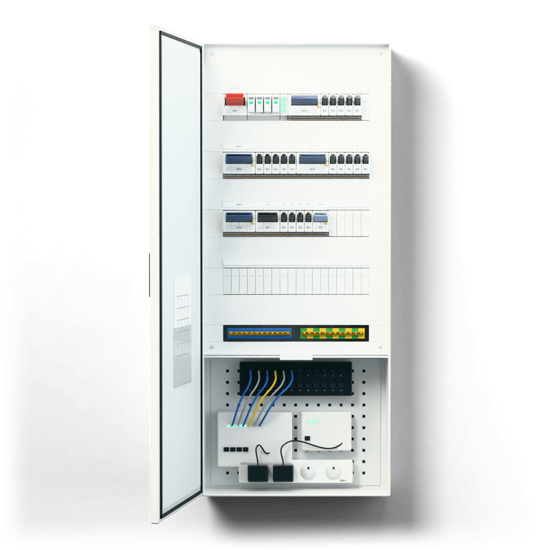 Hybrid consumer unit L — 3D visualisation, door open, front view of the devices